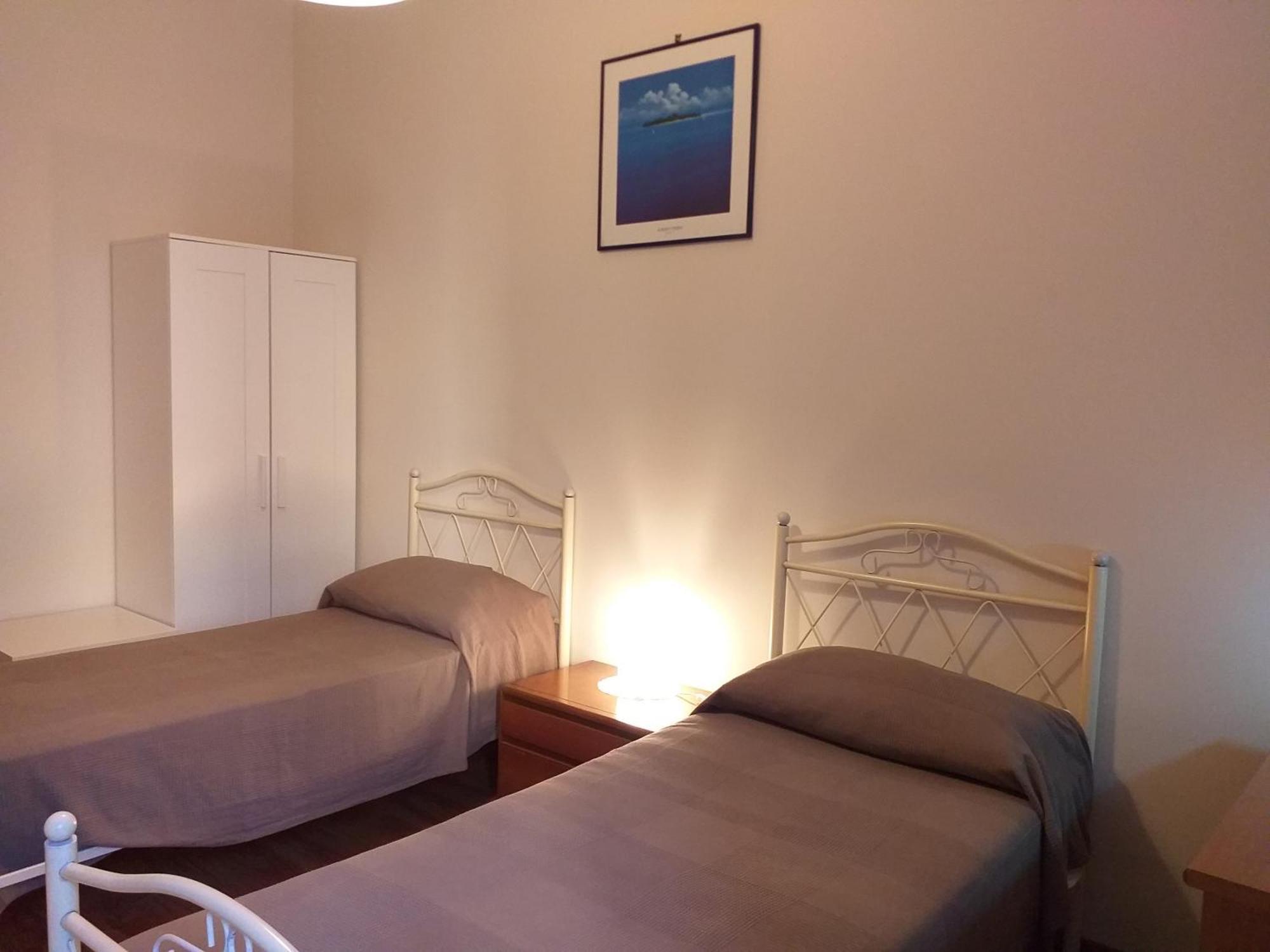 Relax In Centro Bed and Breakfast Neapel Exteriör bild